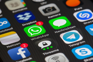 Дуров заявил о массовом "бегстве" пользователей WhatsApp в Telegram