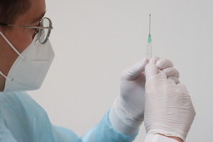 Мурашко заявил о безопасности вакцины "Спутник V" для онкобольных