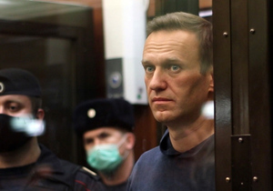 Прокуратура потребовала взыскать с Навального почти миллион рублей за клевету на ветерана ВОВ