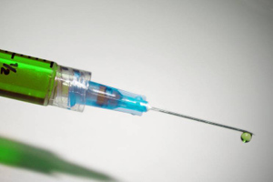 Лукашенко назвал сроки появления белорусской вакцины от коронавируса