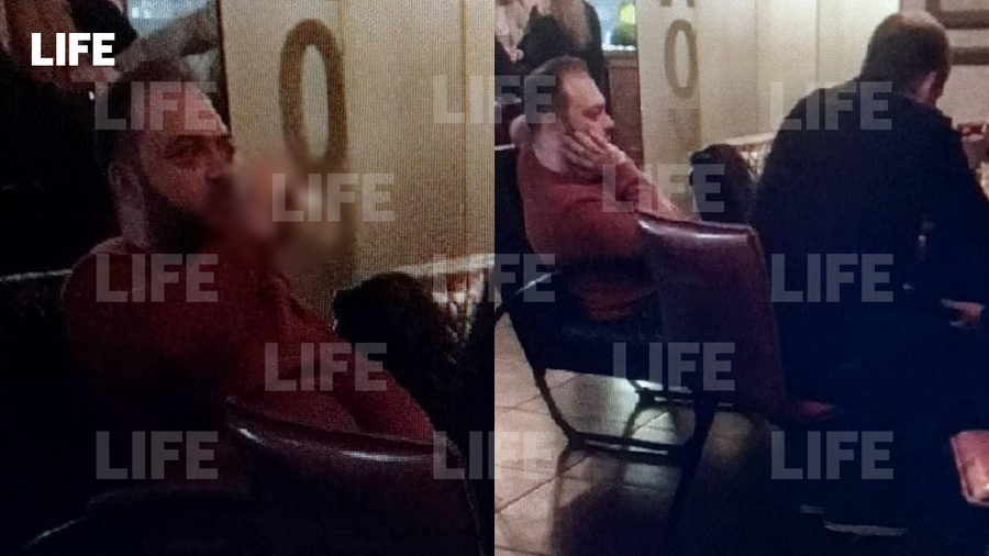 Демури Воронин в баре перед задержанием. Фото © LIFE