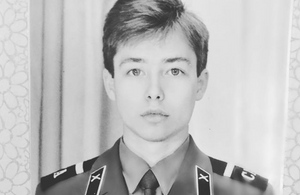 Сергей Зверев шокировал подписчиков армейским фото