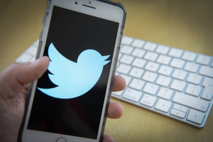 Twitter заблокировал 100 "связанных с Россией" аккаунтов