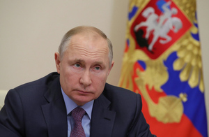 Путин подписал закон о миллионных штрафах за санкции против российских СМИ