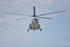 Вертолёт Ми-8 с 16 пассажирами на борту совершил вынужденную посадку в тундре в Красноярском крае