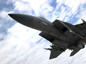 СМИ: США задействовали истребитель F-15 для удара по Сирии