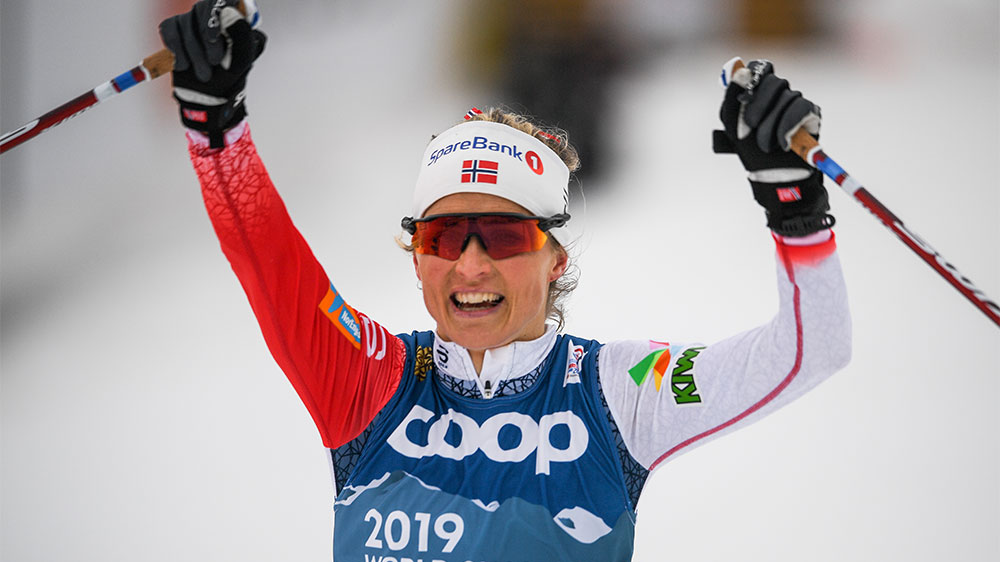 Норвежка Йохауг победила в скиатлоне на ЧМ в Германии