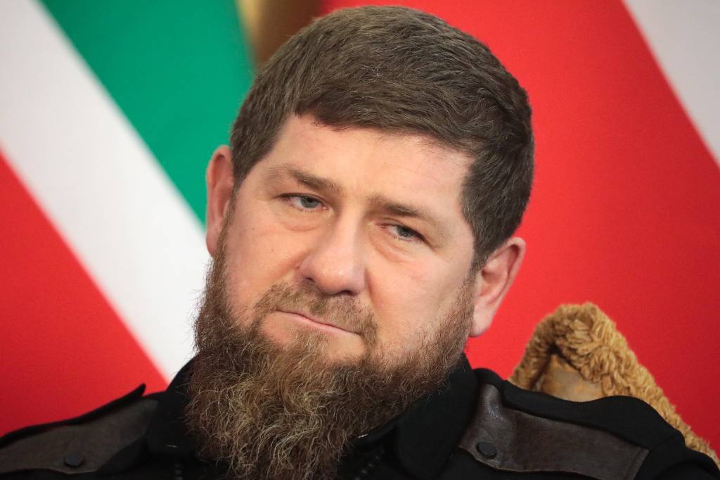 Кадыров резко высказался о действиях участника незаконной акции Джумаева, подравшегося с силовиками