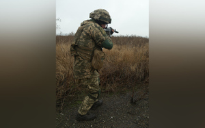 Двое украинских военных подорвались на взрывном устройстве в Донбассе