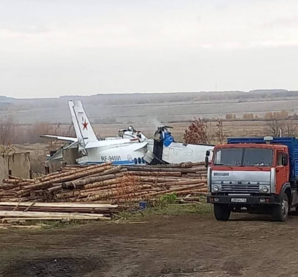 Самолет разбился погибло. Катастрофа l-410 в Татарстане. Катастрофа l-410 под Мензелинском. Катастрофа л410 в Мензелинске. Крушение самолета в Мензелинске.