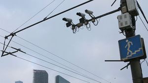 Московских автоинспекторов подключат к дорожным камерам и нейросетям