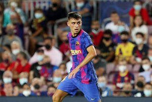 "Барселона" продлила контракт с 18-летним игроком с суммой отступных миллиард евро