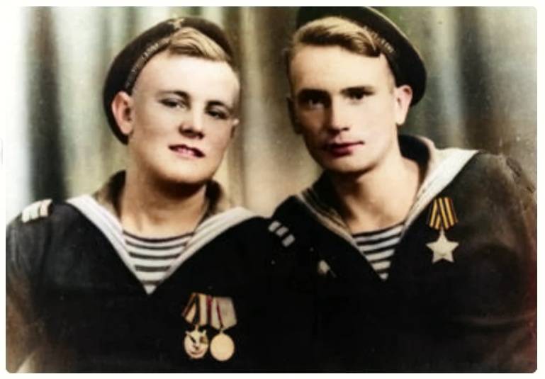 Дмитрий Вонлярский и Пётр Морозов, 1944 г. Фото © Бессмертный полк