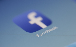 С Facebook в России начали принудительно взыскивать многомиллионные штрафы
