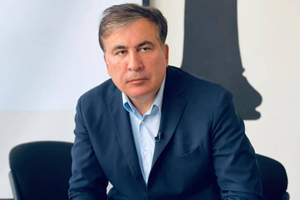 Врачи настаивают на госпитализации продолжающего голодовку Саакашвили