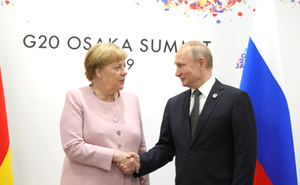 Путин заявил, что Меркель могла бы вновь баллотироваться на пост канцлера ФРГ