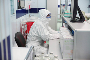 В России за сутки выявили 37 141 случай ковида, это максимум за пандемию
