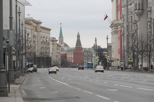 Песков оценил возможность введения жёсткого локдауна в России