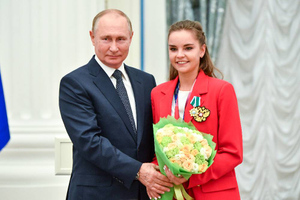 Путин поздравил Дину Аверину с двумя победами на чемпионате мира в Японии