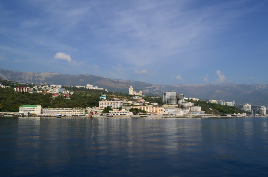 Туристы начали отказываться от отдыха в отелях Крыма после введения QR-кодов
