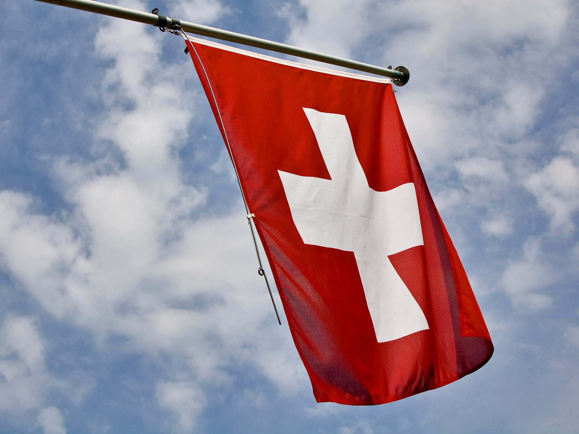 Швейцария вслед за ЕС ввела санкции против России за 