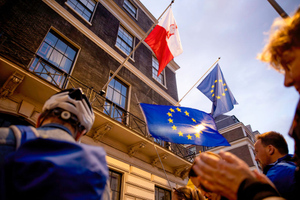 "Надо поставить Польшу на место": Политолог рассказал об усиливающемся конфликте между Варшавой и ЕС