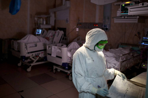 В России впервые с начала пандемии выявили более 40 тысяч случаев ковида за сутки