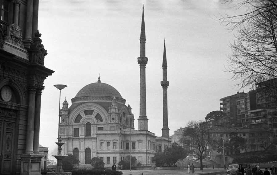 Стамбул. 1 марта 1960 г. Мечеть Ортакёй. Фото © ТАСС / Шербинин В.