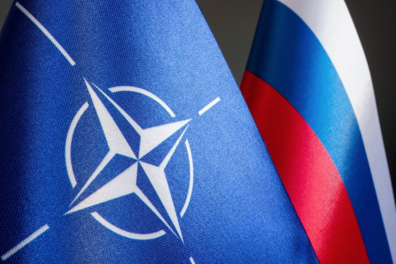 Экс-главнокомандующий НАТО в Европе призвал восстановить отношения с Россией, но с условиями