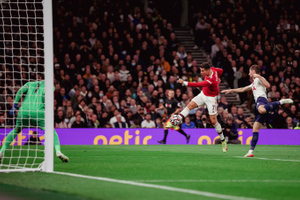 Роналду снова спасает: "Манчестер Юнайтед" разгромил "Тоттенхэм" в выездном матче чемпионата Англии