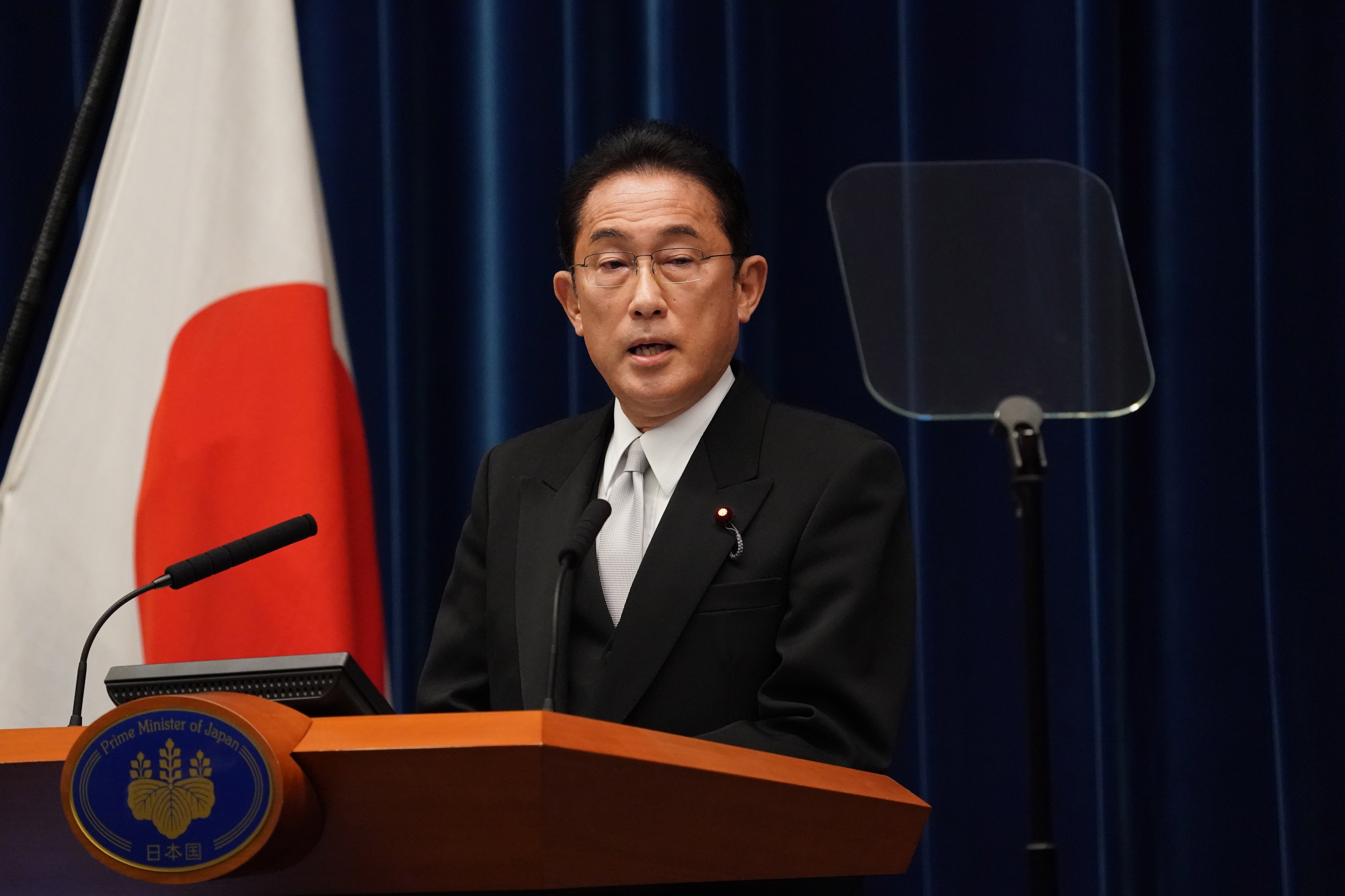 Новый премьер Японии Кисида подтвердил курс на мирный договор с Россией