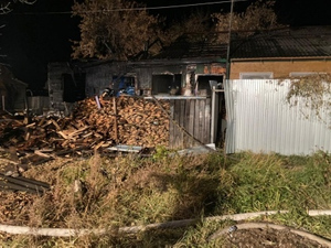 Тела троих детей и троих взрослых нашли на месте пожара в жилом доме в Кургане