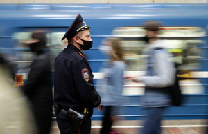 "Оказывали активное сопротивление": Полицейские рассказали о задержании участников драки в московском метро
