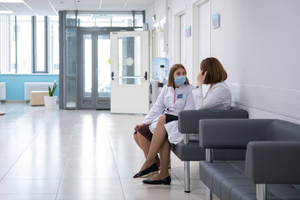 Эксперт объяснила слова Медведева о пятой фазе пандемии коронавируса в России