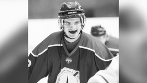 Молодой российский хоккеист умер из-за травмы позвоночника