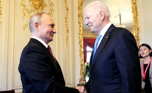 Песков ответил на вопрос о сроках встречи Путина и Байдена