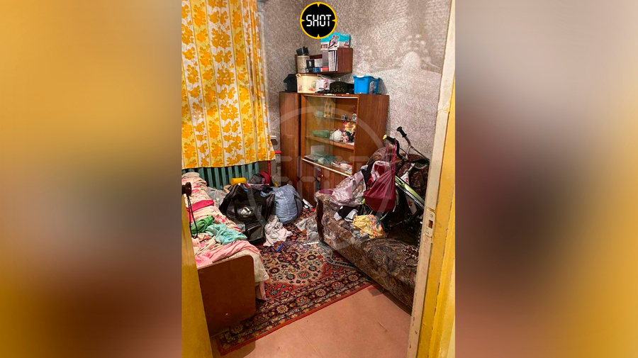 Беспорядок в квартире, где проживала мать с детьми. Фото © Telegram / SHOT