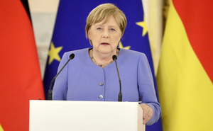 Меркель уверена в способности России повлиять на ситуацию с мигрантами в Белоруссии