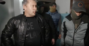 ФСБ показала видео задержания арестованного за шпионаж в пользу Украины жителя Ялты