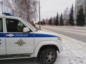 ГИБДД анонсировала "сплошные проверки" на дорогах в пяти регионах РФ