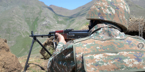 В Минобороны Армении сообщили об интенсивной перестрелке с ВС Азербайджана