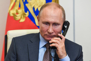 Путин по телефону обсудил с Лукашенко ситуацию на белорусско-польской границе