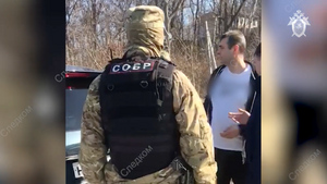 СК опубликовал кадры задержания и допроса подозреваемого в педофилии депутата от КПРФ Самсонова