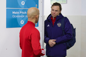 "Насильно мил не будешь": Гаджиев рассказал, стоит ли Карпину уходить из сборной России