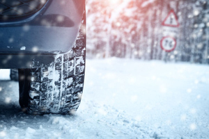 Автоэксперт Трошанов дал советы, которые помогут избежать аварии при мокром снеге
