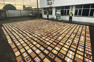 Колумбийская полиция нашла тонну кокаина в мешках с какао