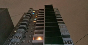 В Екатеринбурге десятки человек эвакуированы из 12-этажного дома из-за пожара