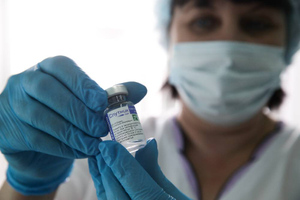 Инфекционист Минздрава уточнил рекомендации по вакцинации "Спутником лайт"