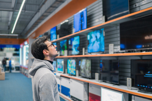 Дёшево и достойно: Лучшие бюджетные телевизоры, которые можно купить в 2021 году
