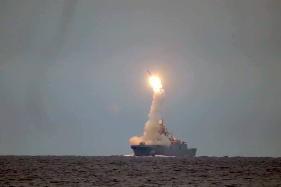 Первый запуск гиперзвуковой крылатой ракеты "Циркон" из акватории Белого моря. Фото © ТАСС / Пресс-служба Минобороны РФ